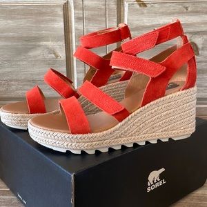 NWT! SOREL Cameron Wedge Multi Strap  Womens 7.5 signal red!